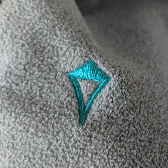 Ivivva Hold Your Warmth 1/2 zip - Picture 3 of 6